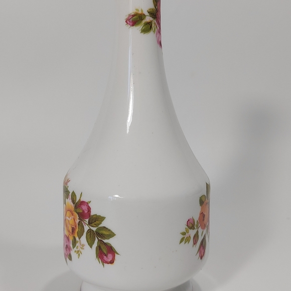 Cottage Rose Floral Fine Bone China Small Bud Aase - Picture 3 of 8